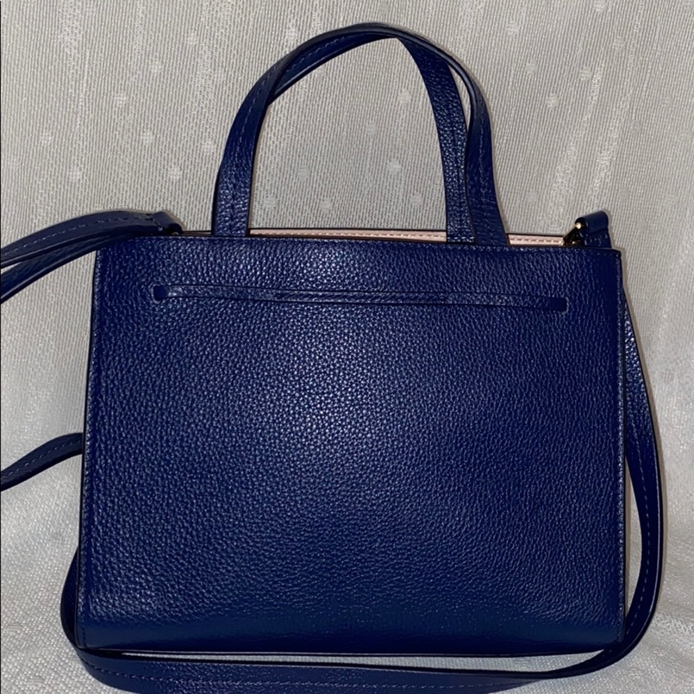 *SOLD* Kate Spade Hayes Street Isobel Crossbody - Picture 2 of 9